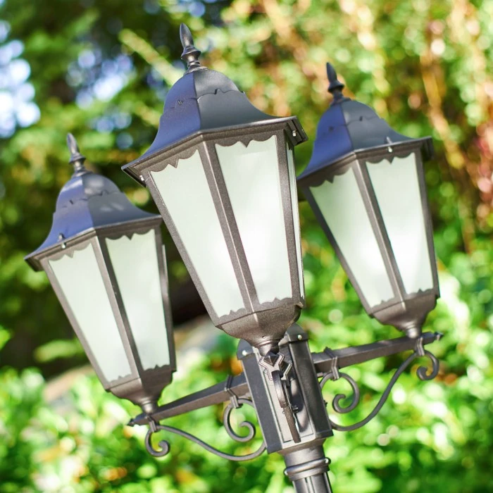 Hofstein Hongkong Frost Kandelaber Schwarz, 3-flammig 5 Hofstein Hongkong Frost Kandelaber Schwarz, 3-flammig – Bild 3