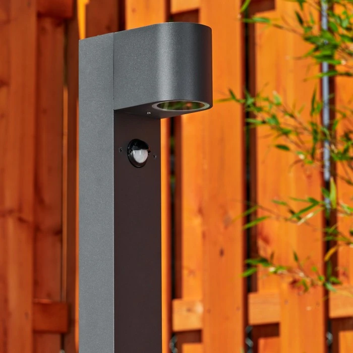 Hofstein Kingstown Wegeleuchte Anthrazit, 1-flammig, Bewegungsmelder 4 Hofstein Kingstown Wegeleuchte Anthrazit, 1-flammig, Bewegungsmelder – Bild 2